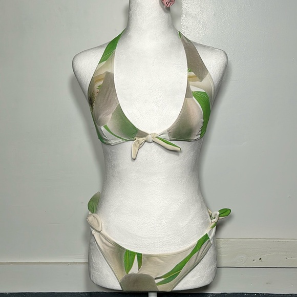Aaron Chang sample piece one of a kind reversible green flora bikini - Picture 1 of 4